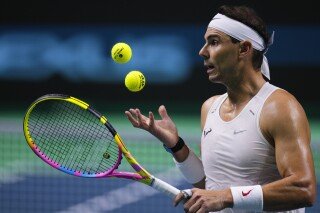 Rafael Nadal inicia las finales del último torneo de su carrera