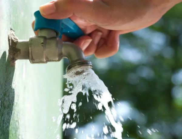 Se descubre un compuesto “preocupante” en el agua potable clorada