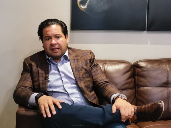 Denuncia Alvaro Bustillo importación ilegal de ganado en favor de unas cuantas empresas y con riesgo a la sanidad del hato en México