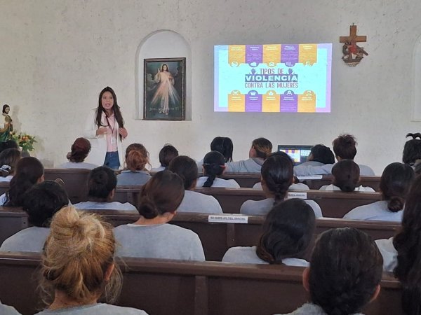 Realiza SSPE jornada de sensibilización contra la violencia de género en centros penitenciarios de Juárez