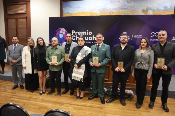 Entrega Gobierno del Estado el Premio Chihuahua Vanguardia en Artes y Ciencias 2024