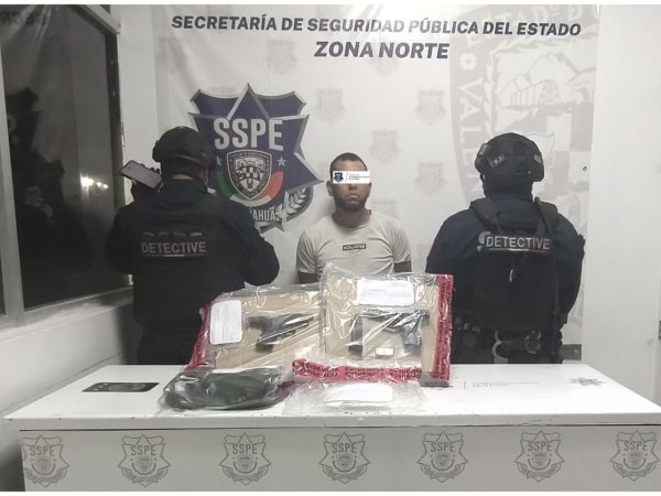 Detienen a presunto delincuente en Juárez; aseguran armas y droga