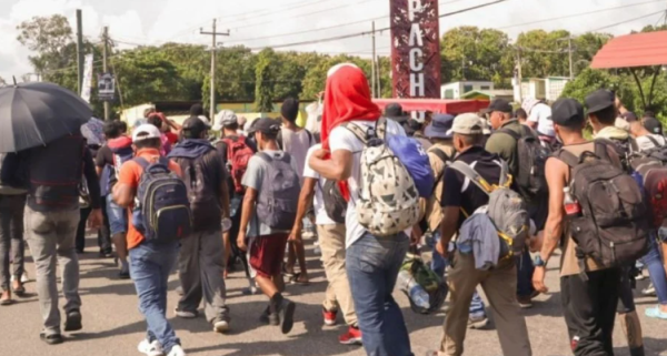 No engañamos a los migrantes de la caravana: Sheinbaum ofrece revisar denuncias de grupo varado en Acapulco