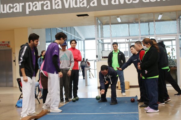 Realiza IMCFD juego del deporte adaptado “boccia” en la facultad de la Educación Física