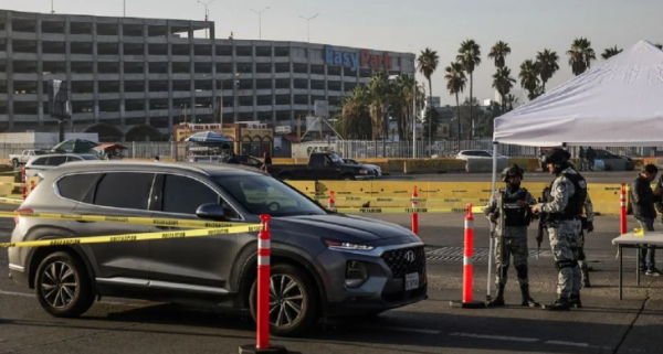 Instalan filtro de seguridad en la garita de Tijuana en el cruce hacia Estados Unidos