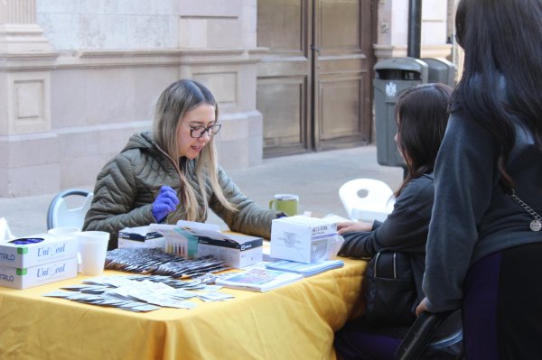 Brindó IMPAS 400 servicios a familias con la Jornada “Salud Cerca de Ti” en Plaza de Armas