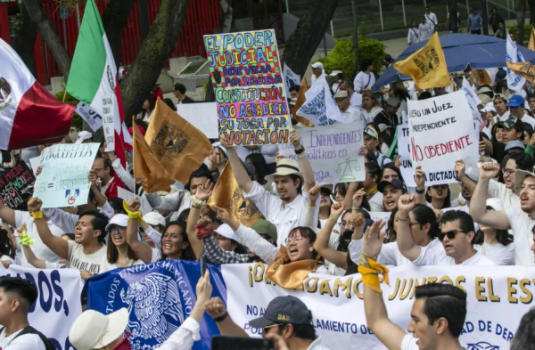 Legislativo retrasa publicación de lista de aspirantes al Poder Judicial