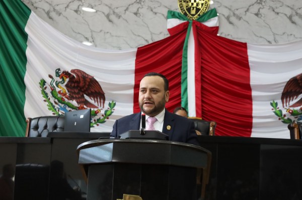 “Somos 130 millones de mexicanos, no 36”, Diputados PRI piden pluralidad a nuevo gobierno