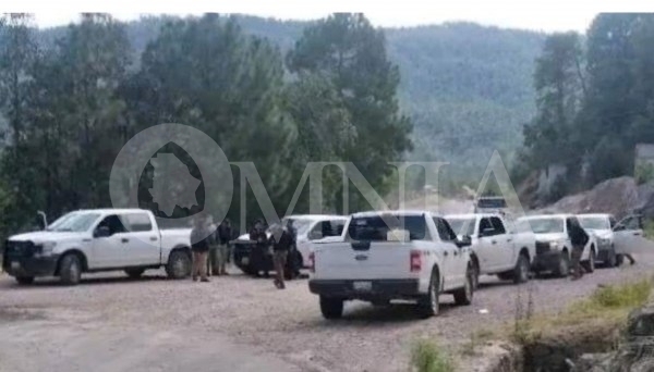 Localizan 5 cuerpos en una pickup de la CFE en Guadalupe y Calvo