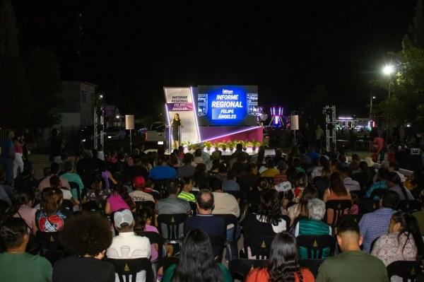 Realiza Miriam Soto Informe Regional en la Col. Felipe Angeles de Meoqui