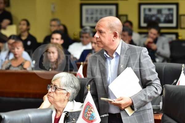 La gobernadora será la patrona de la exdiputada Terrazas: Cuauhtémoc Estrada