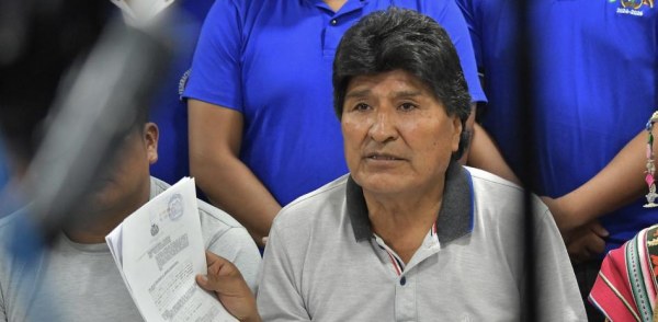 Morales afirma que 200 abogados están dispuestos a defenderlo en caso de trata de personas