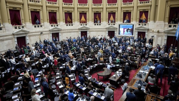 Congreso argentino se prepara para votar el veto de Milei a la ley de presupuesto universitario