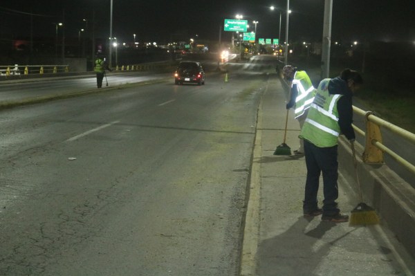 Limpia Municipio en turno nocturno avenidas con mayor tránsito vehicular al sur de la ciudad