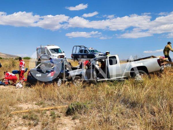 Encontronazo rumbo a Parral: una mujer sin vida y dos lesionados