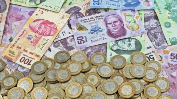 Peso mexicano cierra estable tras minutas del Banxico e inflación de EU