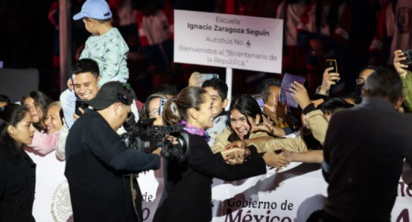 Conmemoración del Bicentenario de la República: menores de edad y militares fueron los principales espectadores