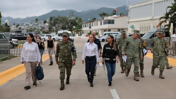 Sheinbaum visita Acapulco tras el paso del huracán 