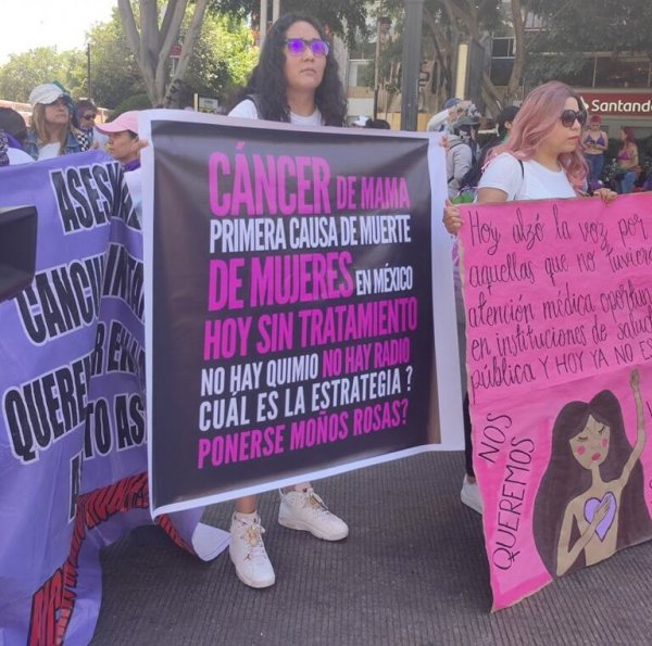 Mujeres concientizarán sobre el cáncer de mama en la Glorieta de las Mujeres que Luchan