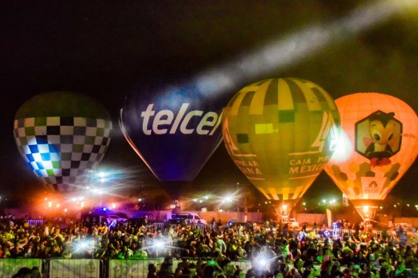 Fiesta Cooperativa CPM 2024 reunió a miles en Delicias con música, drones y globos aerostáticos