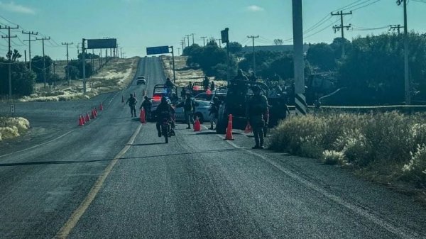 Encuentran cinco cuerpos decapitados en la carretera Ojuelo-San Luis en Jalisco