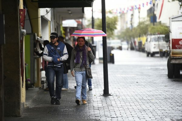 Onda tropical 26 y frente frío azotarán con lluvias y heladas de lunes a jueves en estas entidades