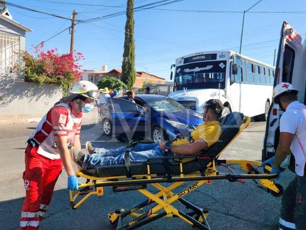 Choque entre particular y camión deja dos lesionados en la Campesina