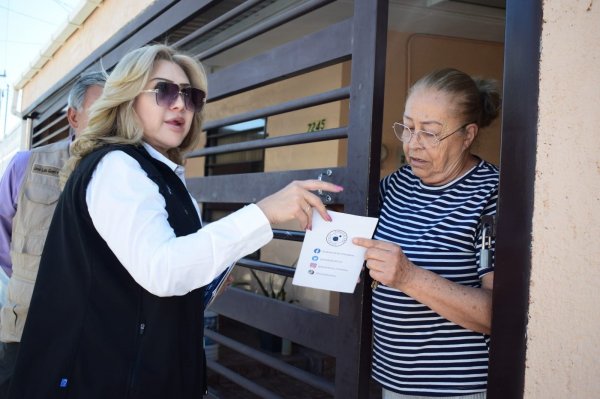 La síndica Olivia Franco realiza visita a la Colonia Avícola I