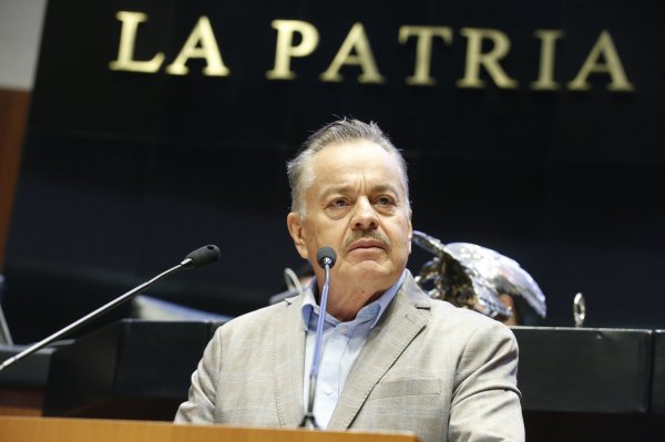 Pagarán mexicanos costos de corrupción en Pemex y CFE con Reforma Energética: Mario Vázquez