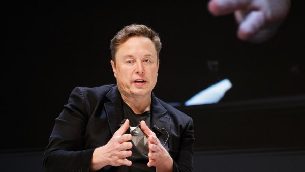 Musk vaticina la quiebra de EU