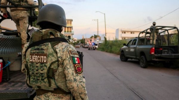 Violencia en Sinaloa: hallan dos cuerpos en la maxipista Mazatlán-Culiacán y localizan con vida a siete personas que estaban desaparecidas