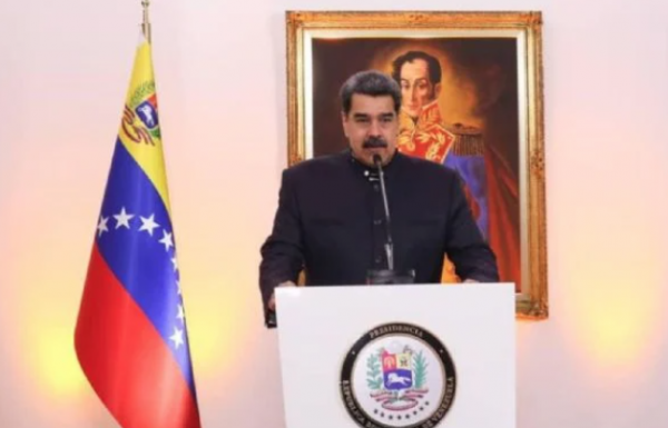 Personal de inteligencia cubana protege a Maduro de un golpe de Estado en Venezuela: Castañeda