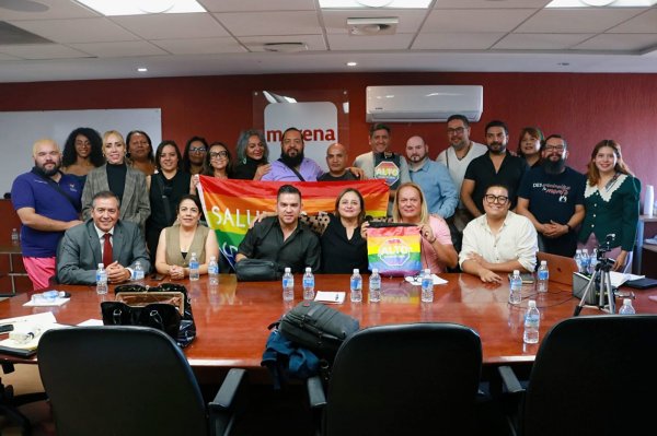 Jael Argüelles junto con Morena se reúnen con comunidad Lgbt