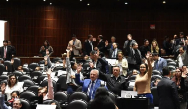 Diputados aprueban reforma que convierte a Infonavit en constructor de vivienda