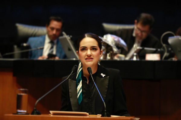 Designan a Andrea Chávez como vocera del Grupo Parlamentario de Morena en el Senado