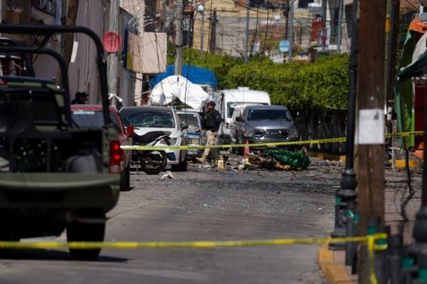 Gobiernos federal y estatal buscan 10 mandos policiales para pacificar Guanajuato