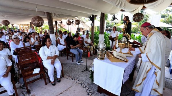 Arzobispo de Acapulco celebró una misa para recordar a las 68 víctimas mortales de 