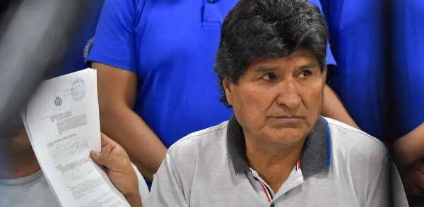 Evo Morales acusado de violación de menor, denuncia atentado de muerte