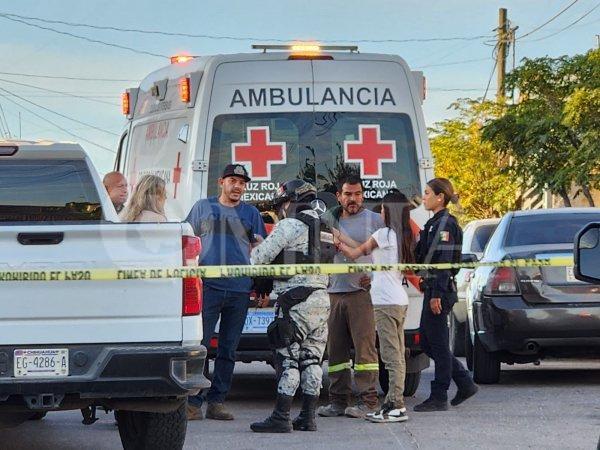 Balean a mujer en la colonia Diego Lucero; la trasladan al hospital