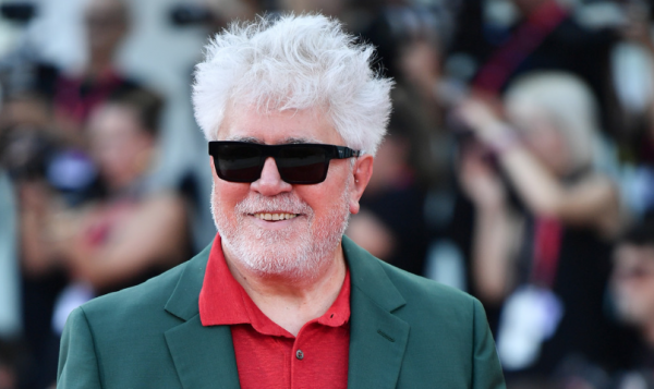 Pedro Almodóvar hace historia al ganar el León de Oro