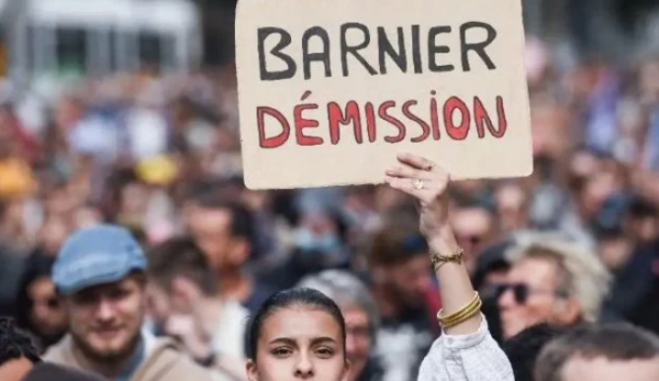 Protestan en Francia contra nombramiento de Barnier como nuevo primer ministro