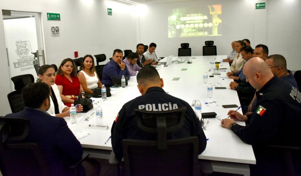 Se reúne secretario de Seguridad Pública con empresarios de Camargo