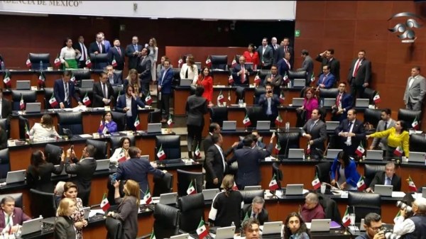 Senado se va a receso indefinido tras portazo de trabajadores del Poder Judicial