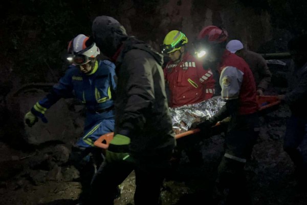 Deslave de cerro en Jilotzingo, Edomex, deja a una bebé sin vida y 12 personas aún desaparecidas