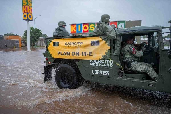 Tormenta tropical “Ileana” toca tierra en Ahome y Guasave en Sinaloa