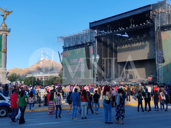 Comienza la fiesta en la Plaza del Ángel