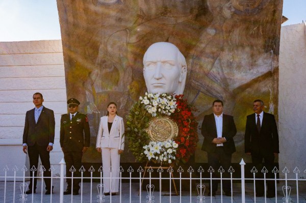 Encabezó Miriam Soto en antiguo Cuartel Militar de Meoqui, la conmemoración del 214 Aniversario del Inicio de la Independencia de México