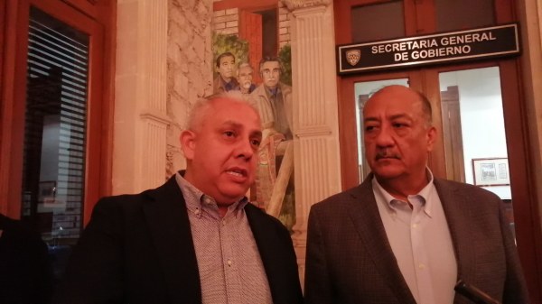 Firman SEyD y Sección 8 del SNTE convenio de certeza patrimonial