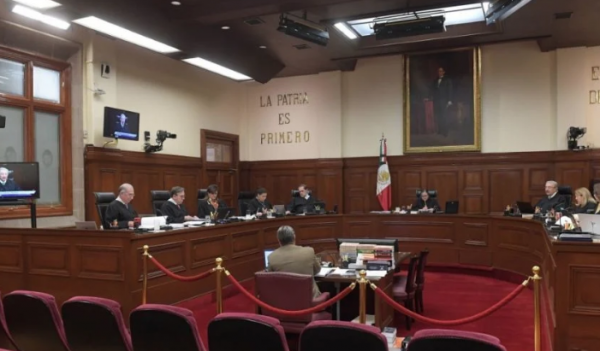 Abren consulta en la Suprema Corte para determinar si se pueden controvertir reformas a la Constitución