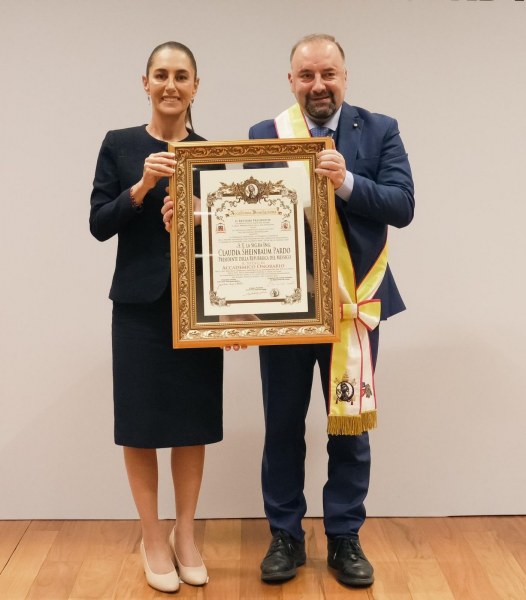 Sheinbaum agradece tras recibir el premio Premio Internazionale Bonifacio VIII